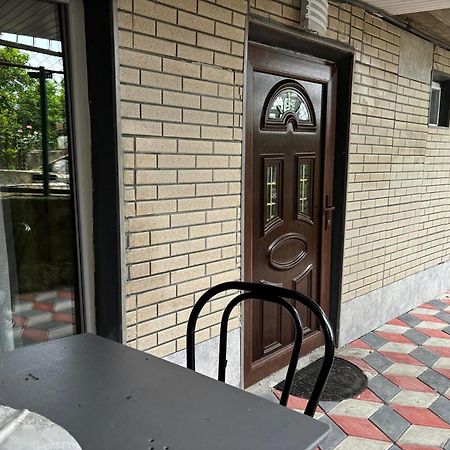 Guest House Happy House Кутаиси Екстериор снимка
