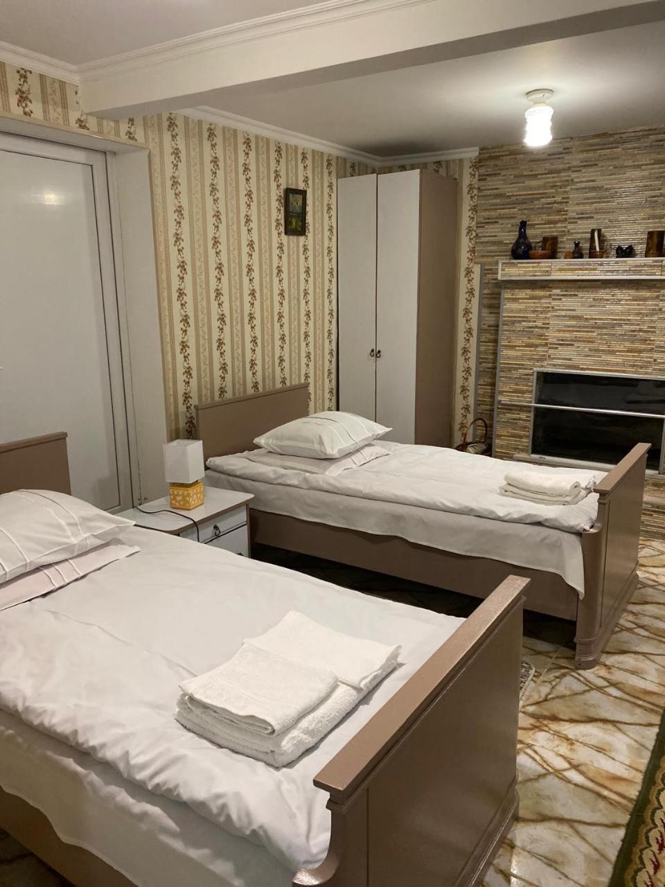 Guest House Happy House Кутаиси Екстериор снимка